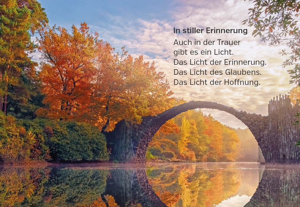 Trauer - Brücke über Wasser im Herbst